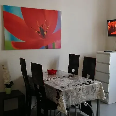 Les Prairies De Bellevue, Ideal Curistes, Vacanciers Et Ouvriers *